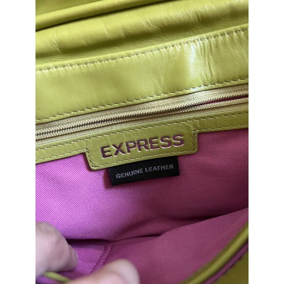 Vintage Express Bright Green Genuine Leather Clutch Wristlet - Picture 5 of 7